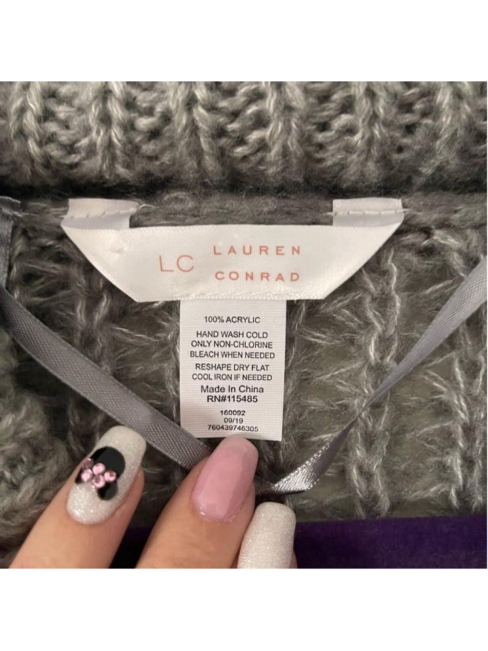 LC Lauren Conrad Heather Gray Knit Poncho Sweater - One Size - EUC - Picture 6 of 6